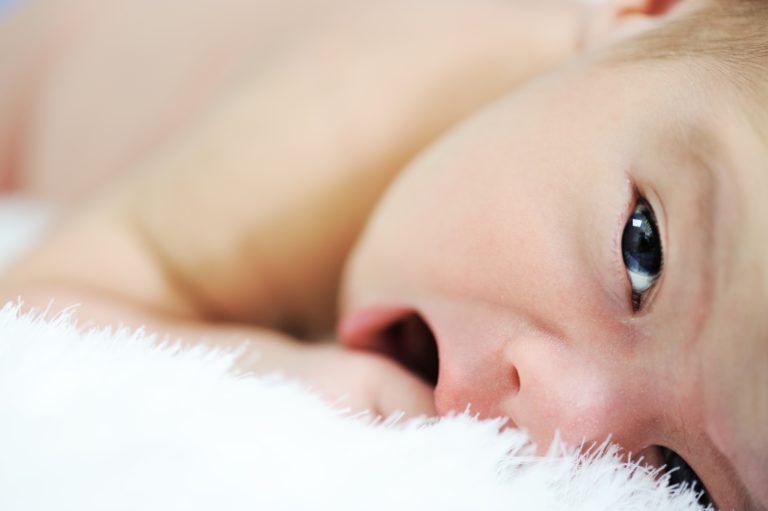 Baby schläft tagsüber nicht – Wie förderst Du den Schlaf?